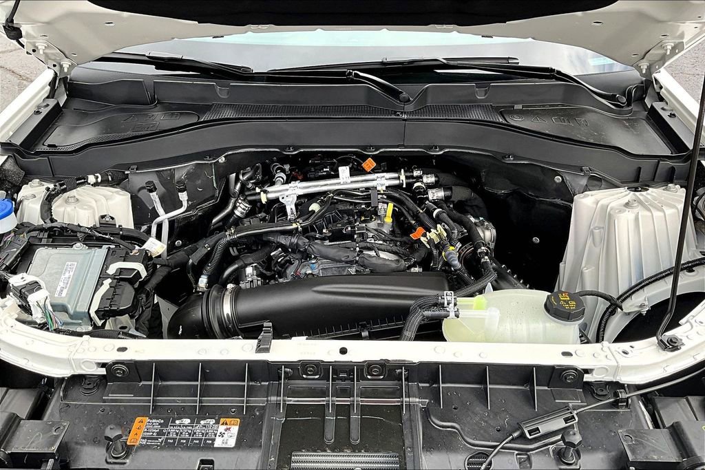 New 2026 Ford Explorer Active w/ Active Comfort Package image 12