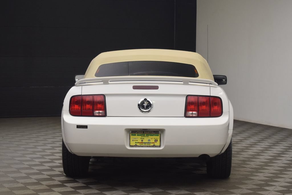 Used 2006 Ford Mustang Premium RWD image 7