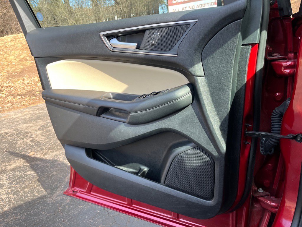 Used 2024 Ford Edge SEL w/ Convenience Package image 15