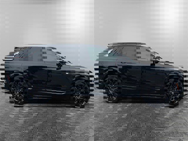 New 2026 Cadillac Lyriq V image 6