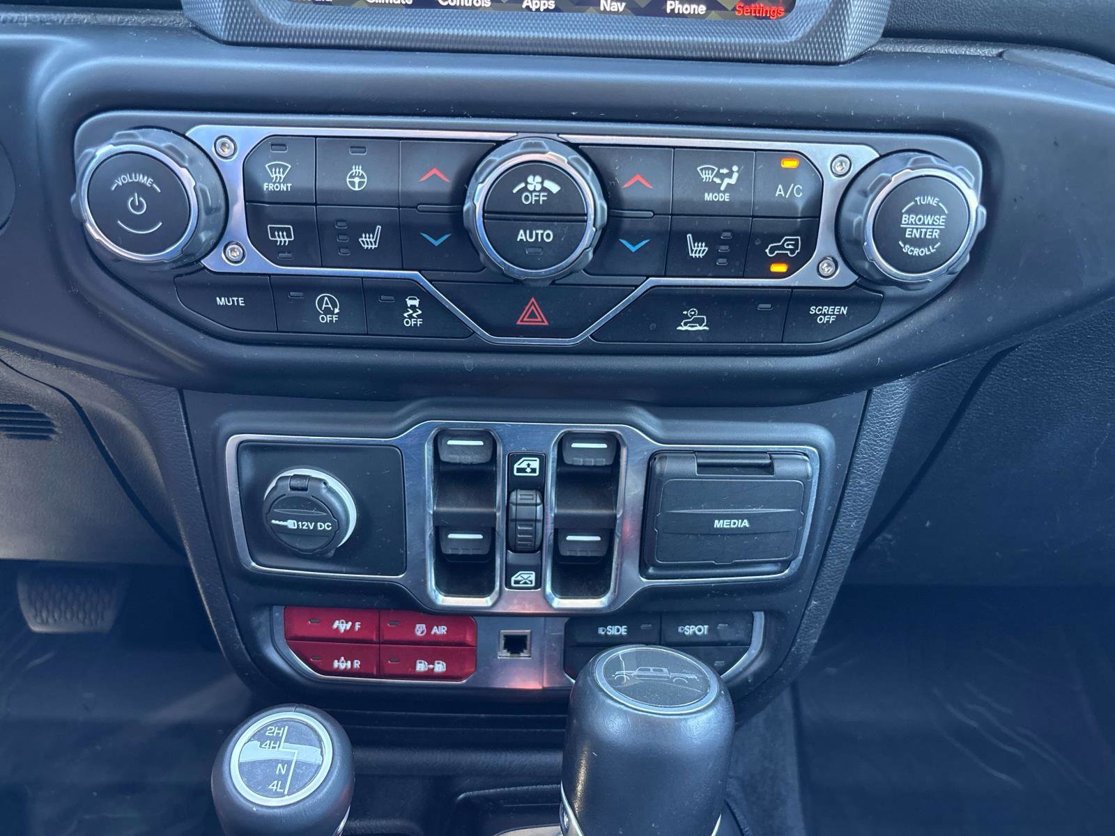 Used 2021 Jeep Gladiator Overland w/ Popular Equipment Package AWD/4WD image 24