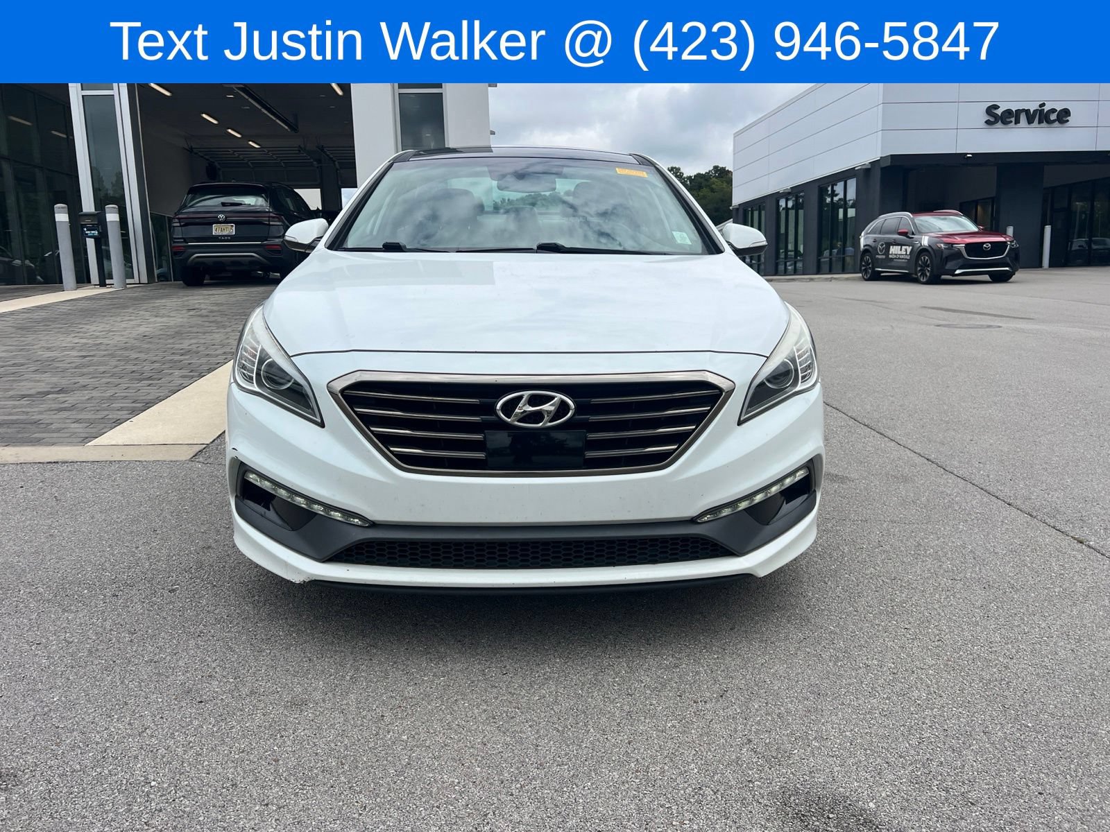 Used 2016 Hyundai Sonata Limited w/ Option Group 04 FWD image 2