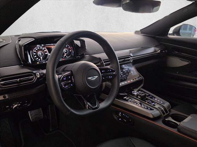 Used 2025 Aston Martin Vanquish RWD image 16
