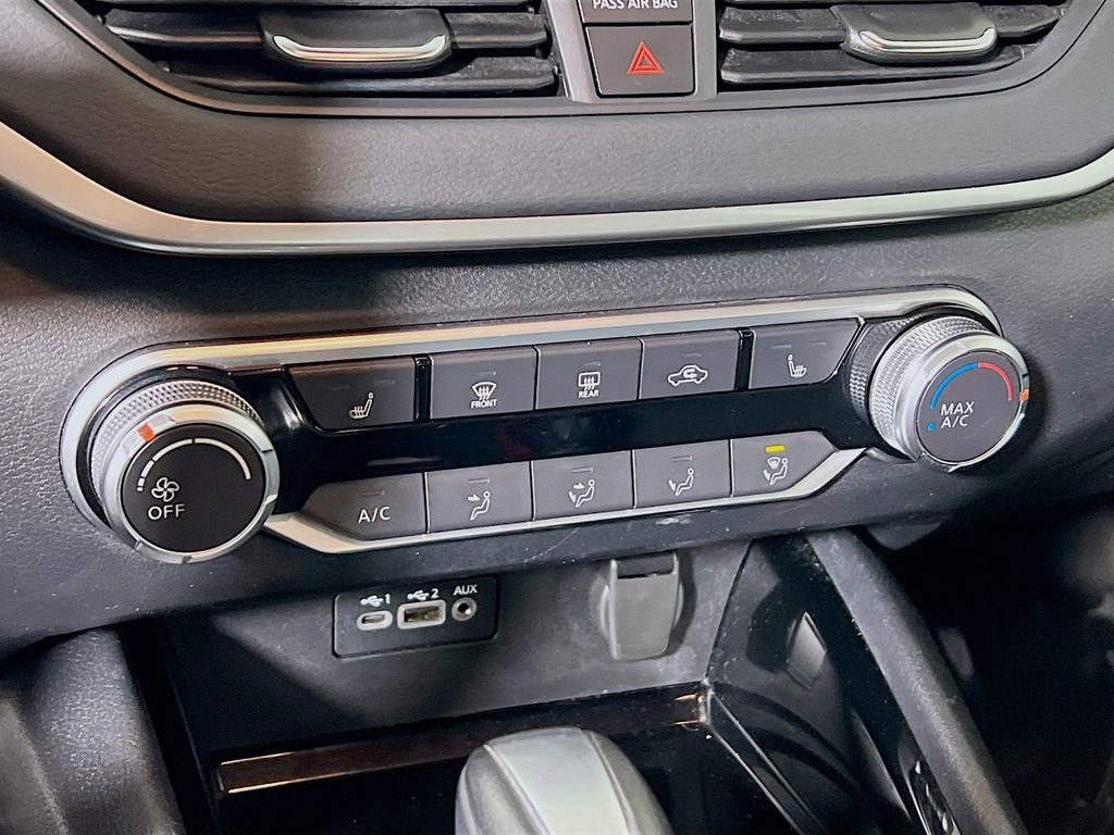 Used 2022 Nissan Altima 2.5 SV w/ SV Premium Package image 15
