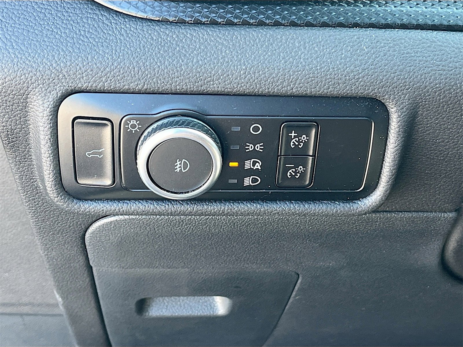 Used 2023 Ford Explorer ST w/ Equipment Group 401A image 10