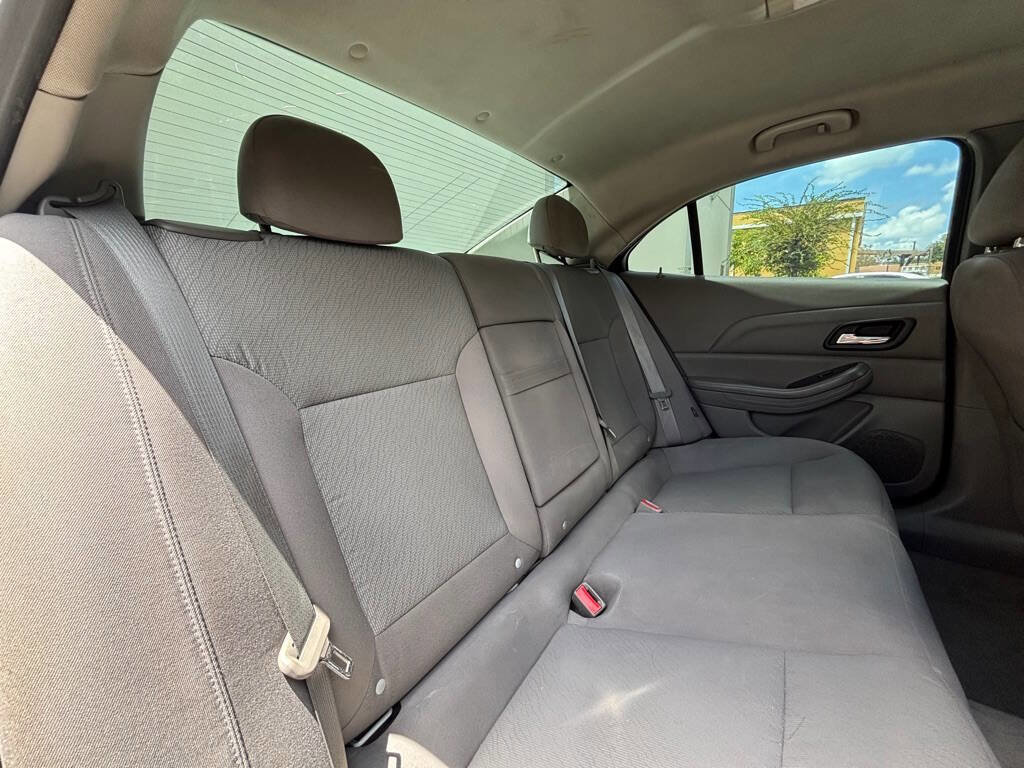 Used 2013 Chevrolet Malibu LS image 18