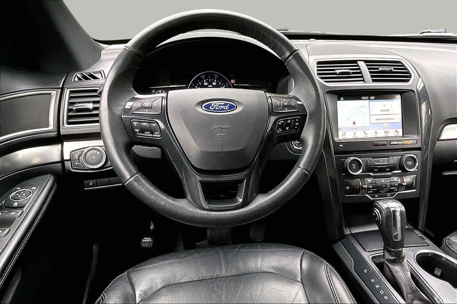 Used 2018 Ford Explorer XLT w/ Equipment Group 202A AWD/4WD image 6