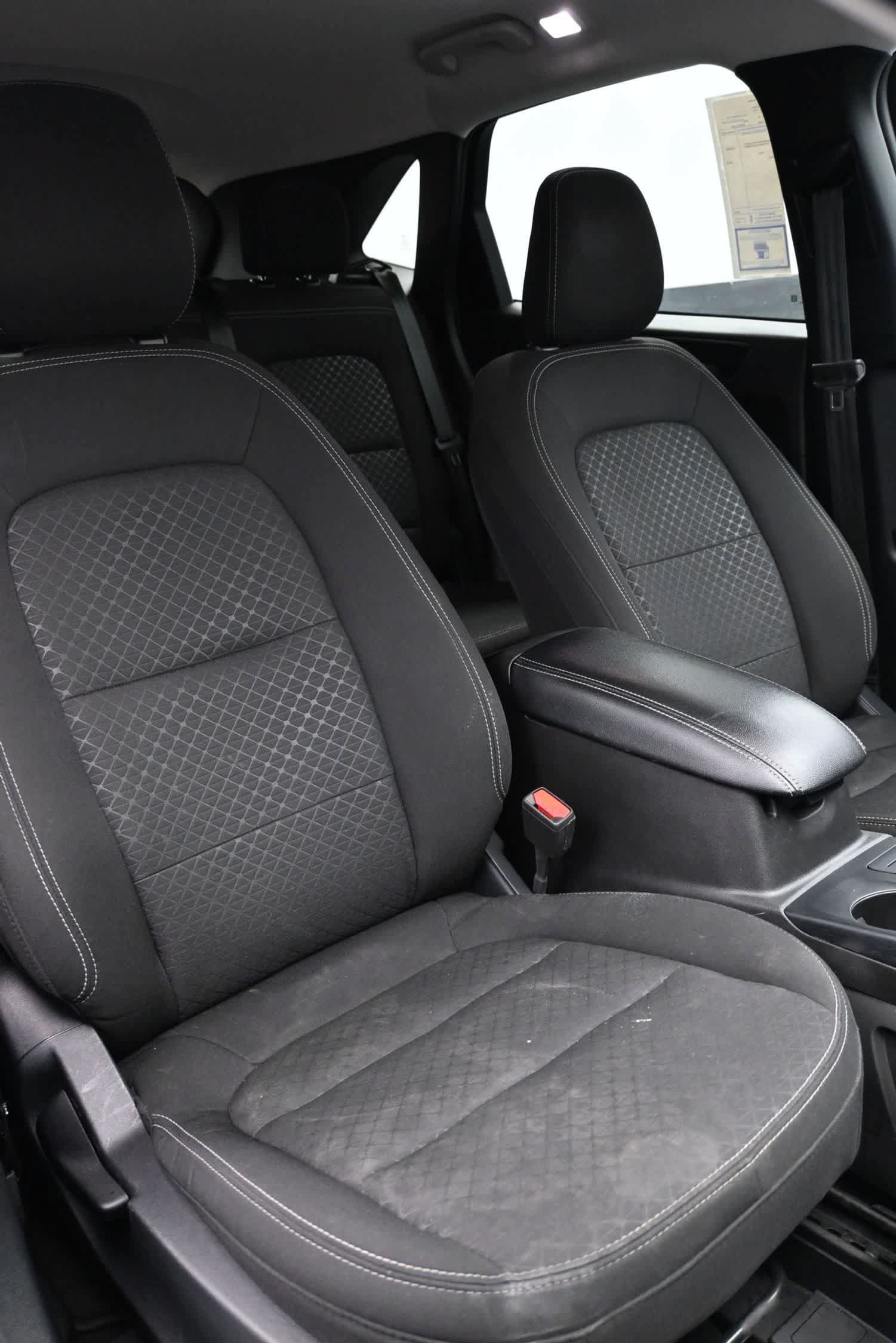 Certified 2025 Ford Escape Active w/ Cold Weather Package FWD image 22