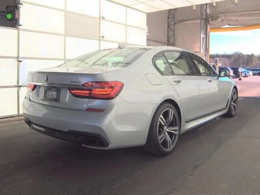 Used 2019 BMW 740i 740i Sedan 4D w/ Executive Package image 5