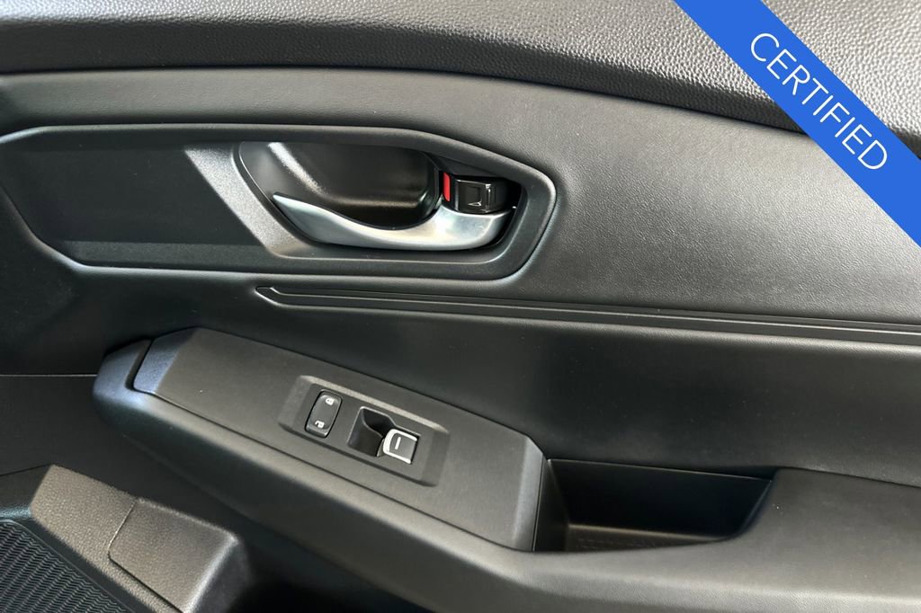 Certified 2025 Honda Accord SE image 19