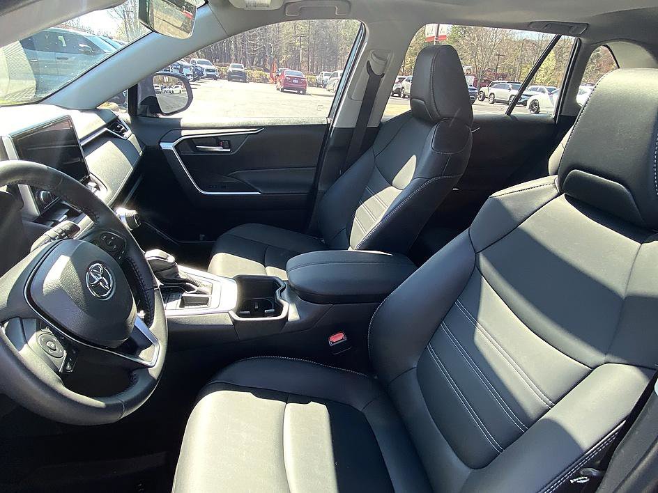 Certified 2025 Toyota RAV4 XLE Premium image 11