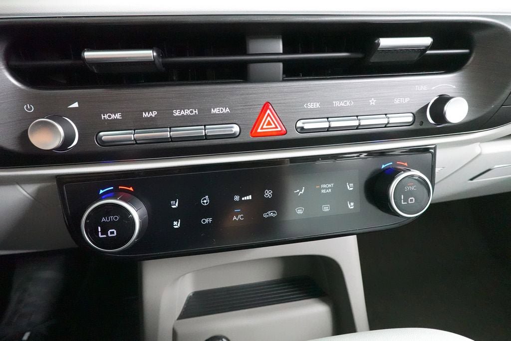 Used 2026 Hyundai Palisade SEL AWD/4WD image 16