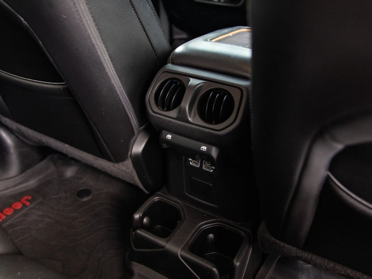 Used 2022 Jeep Gladiator Overland AWD/4WD image 29