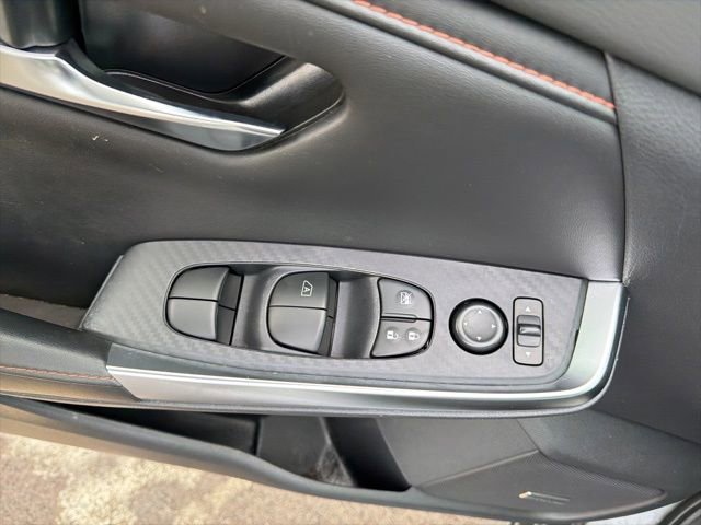 Used 2021 Nissan Sentra SR w/ SR Premium Package image 18