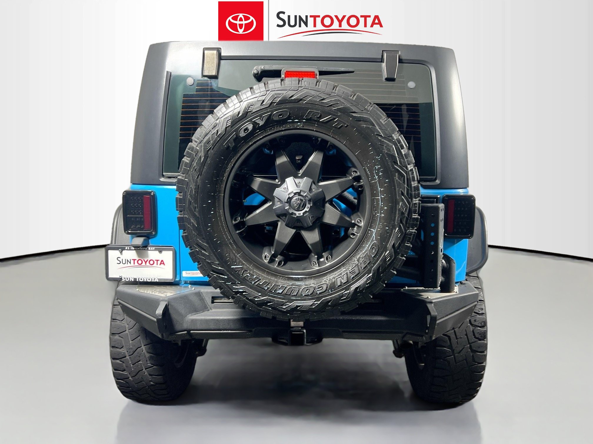 Used 2017 Jeep Wrangler Unlimited Sport w/ Connectivity Group AWD/4WD image 5