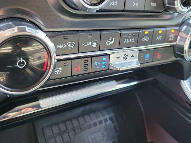 Certified 2022 Ford F150 Raptor w/ Raptor 37 Performance Package AWD/4WD image 11