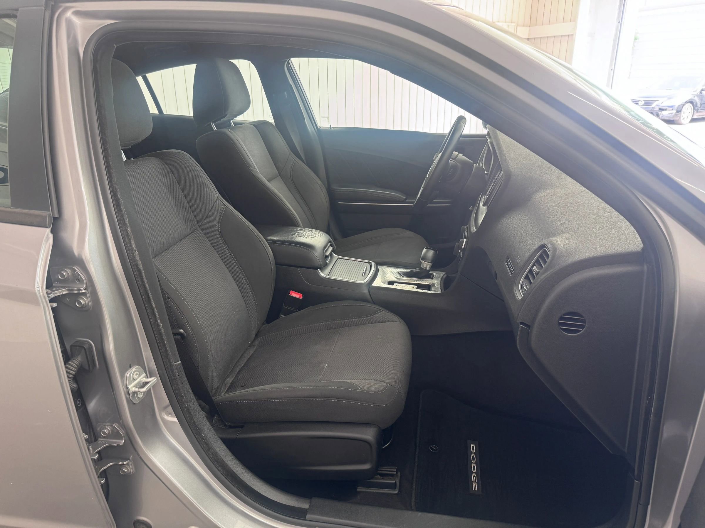 Used 2016 Dodge Charger SXT image 10