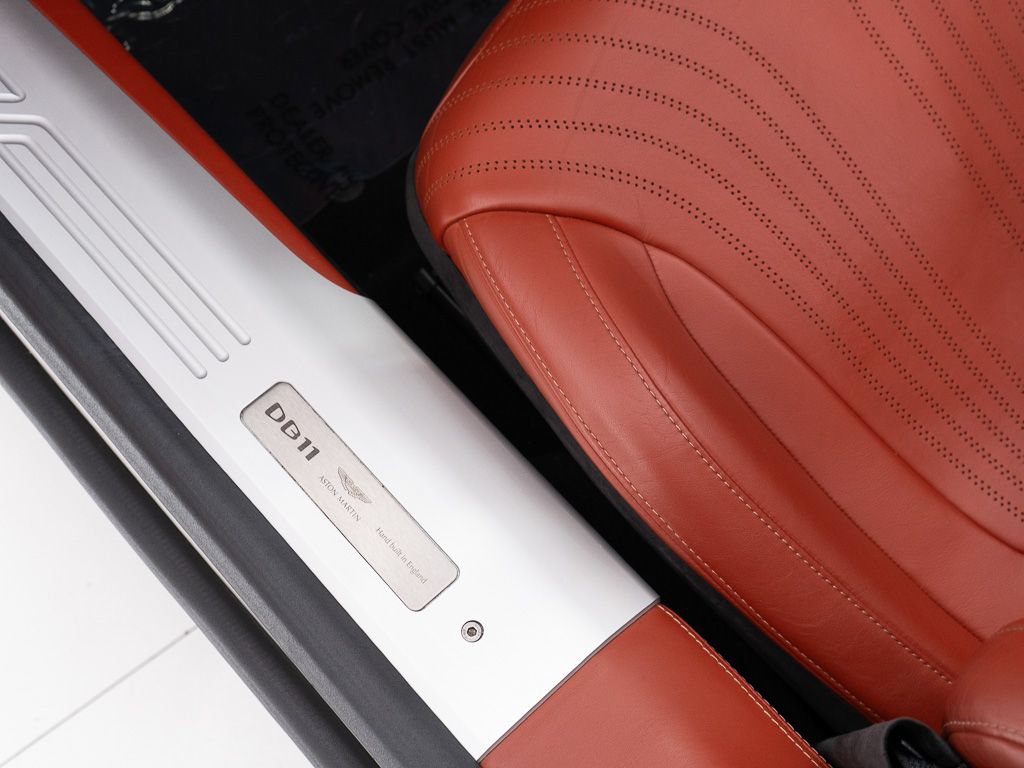 Used 2021 Aston Martin DB11 Volante RWD image 20