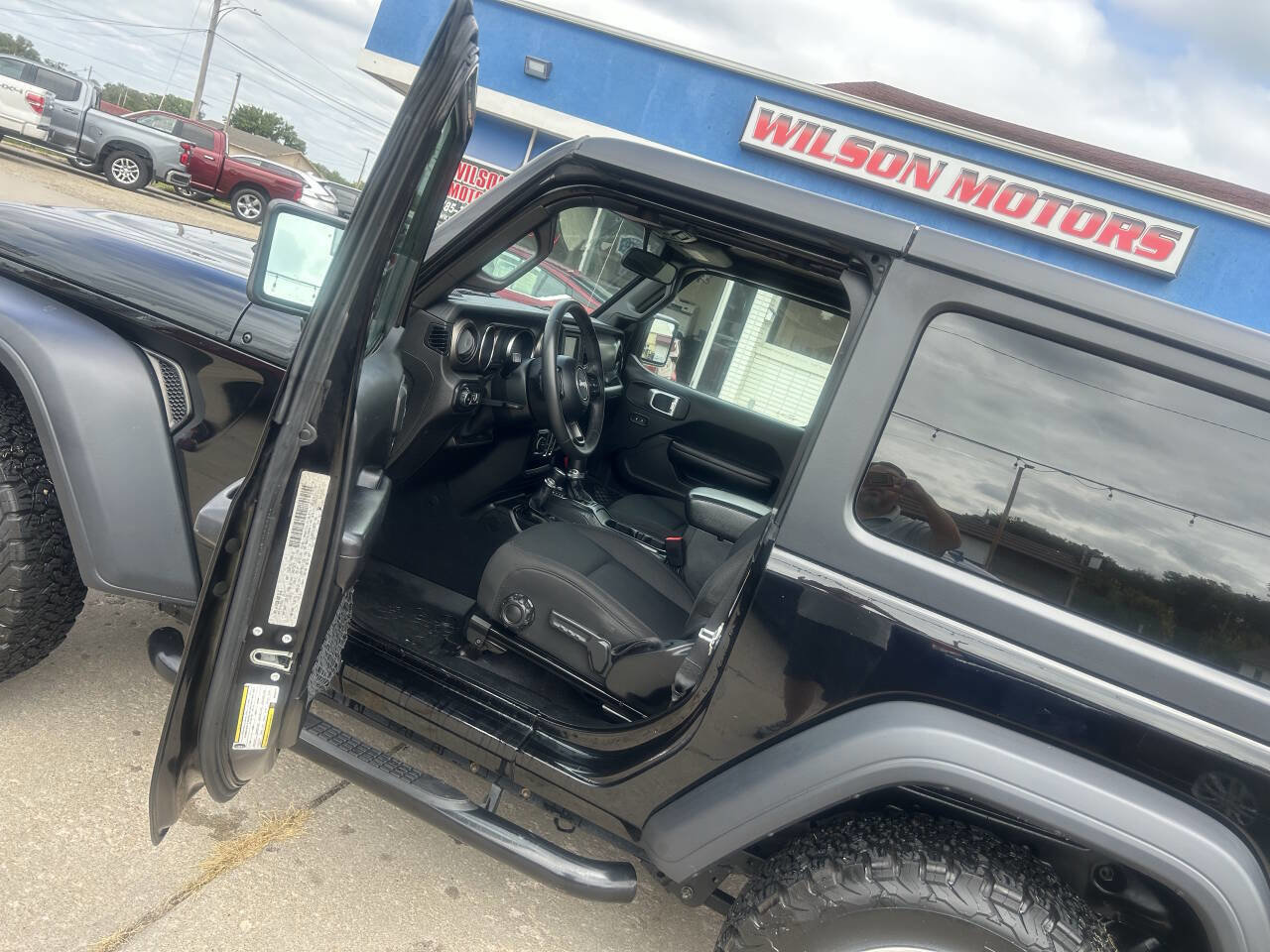 Used 2019 Jeep Wrangler Sport image 36
