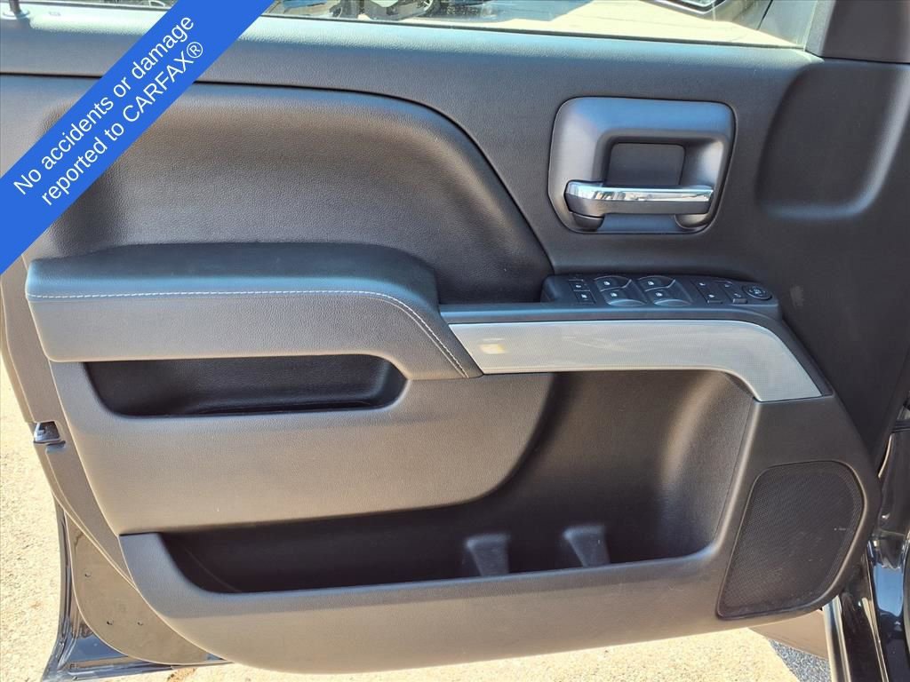 Used 2017 Chevrolet Silverado 1500 LT w/ Midnight Edition image 16