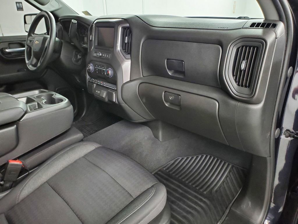 Used 2022 Chevrolet Silverado 1500 Custom image 13