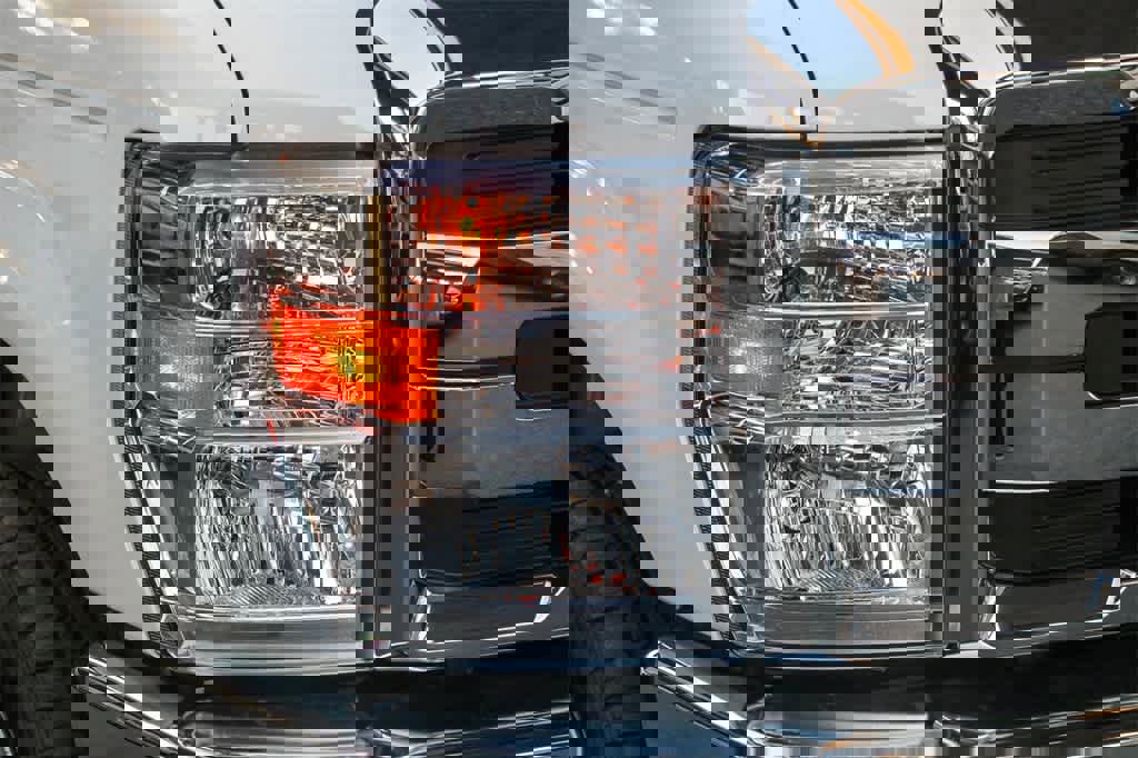 New 2026 Ford E-350 and Econoline 350 Super Duty w/ Power Equipment Group image 4