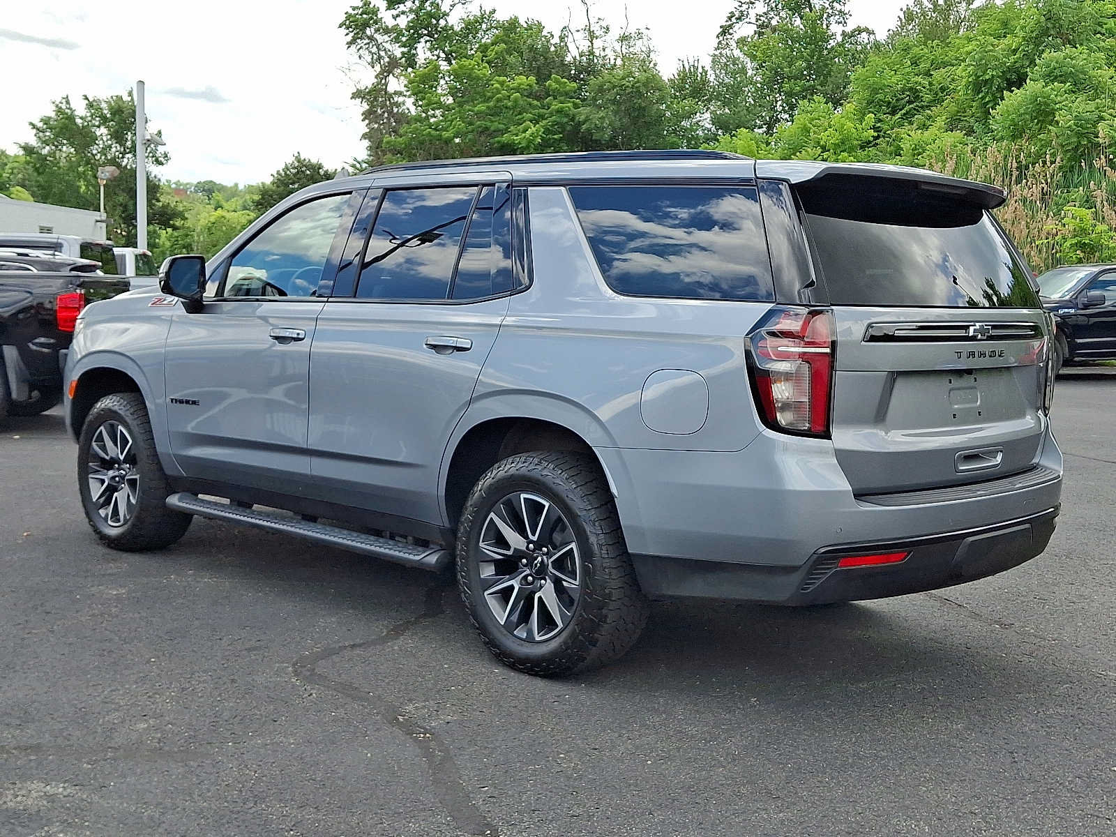 Used 2023 Chevrolet Tahoe Z71 w/ Z71 Off-Road Package AWD/4WD image 5