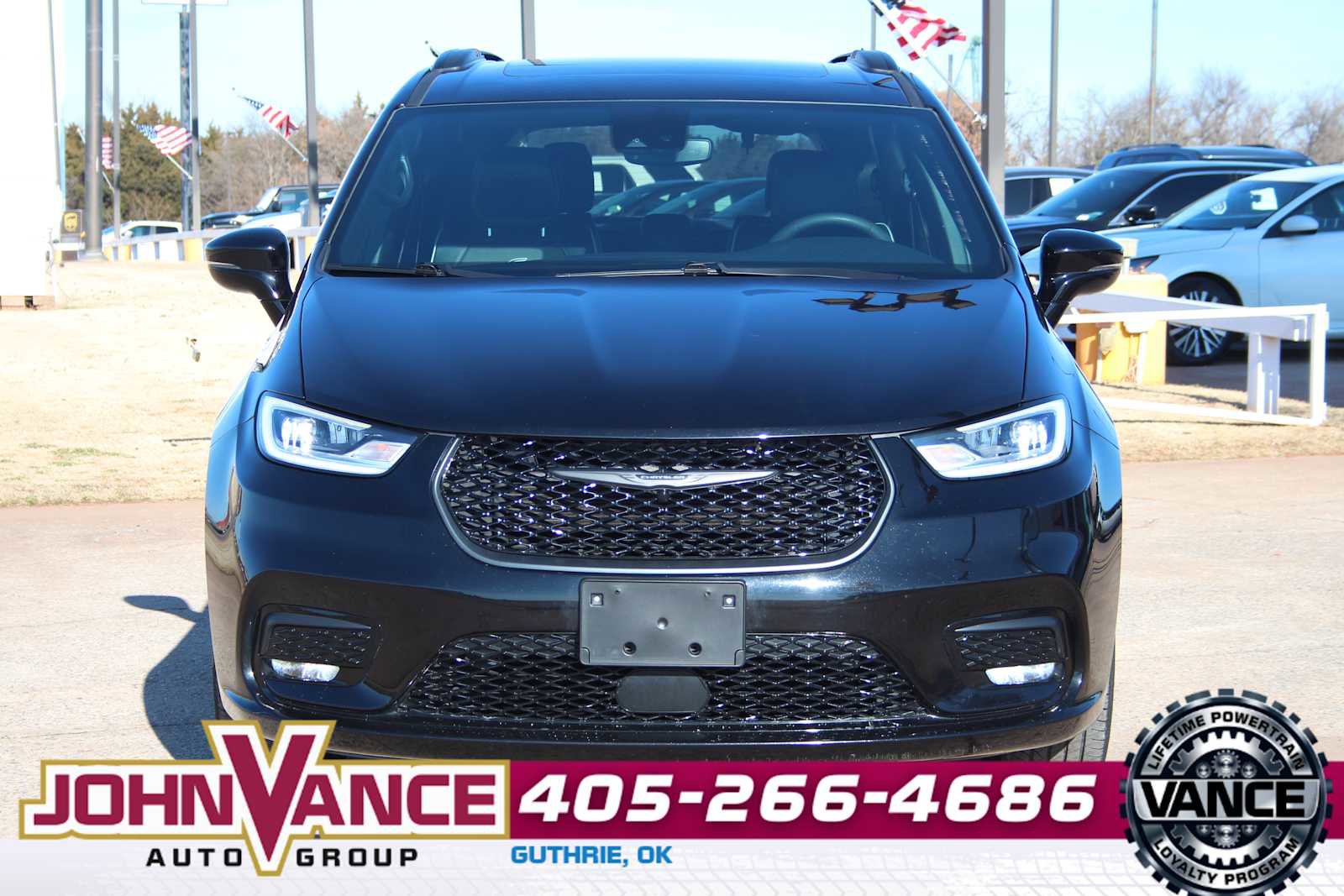 Used 2025 Chrysler Pacifica Limited FWD image 4