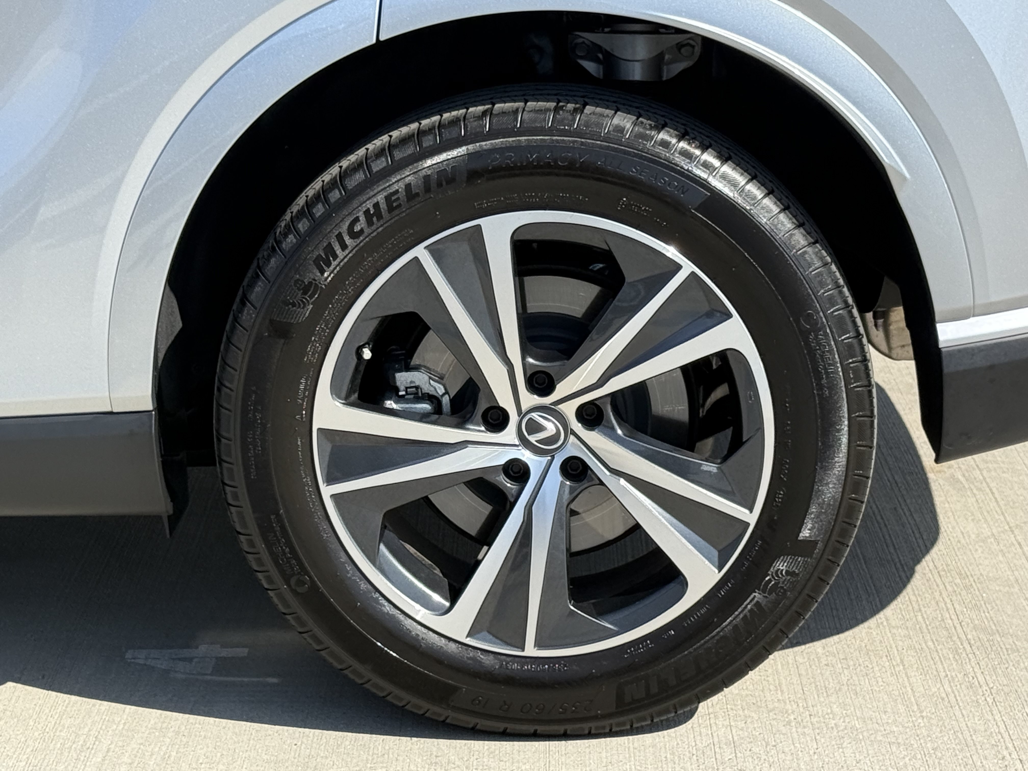 Certified 2025 Lexus RX 350 FWD w/ Technology Package image 15