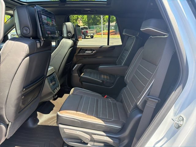 Used 2026 GMC Yukon Denali Ultimate AWD/4WD image 24
