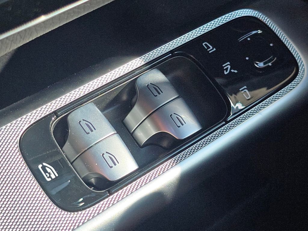 New 2026 Mercedes-Benz GLC 300 4MATIC image 24
