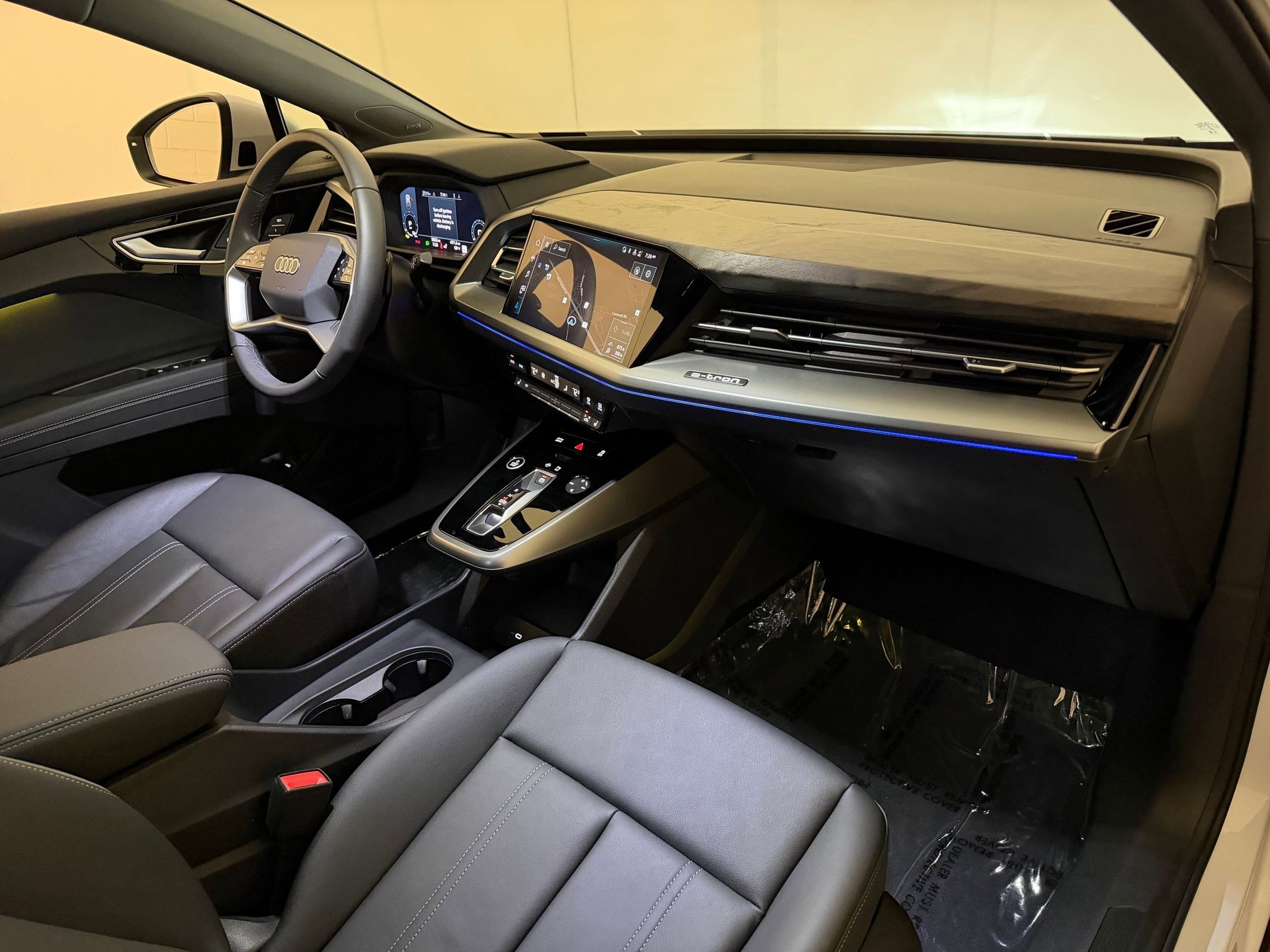 Used 2025 Audi Q4 e-tron Premium w/ Premium Plus RWD image 32