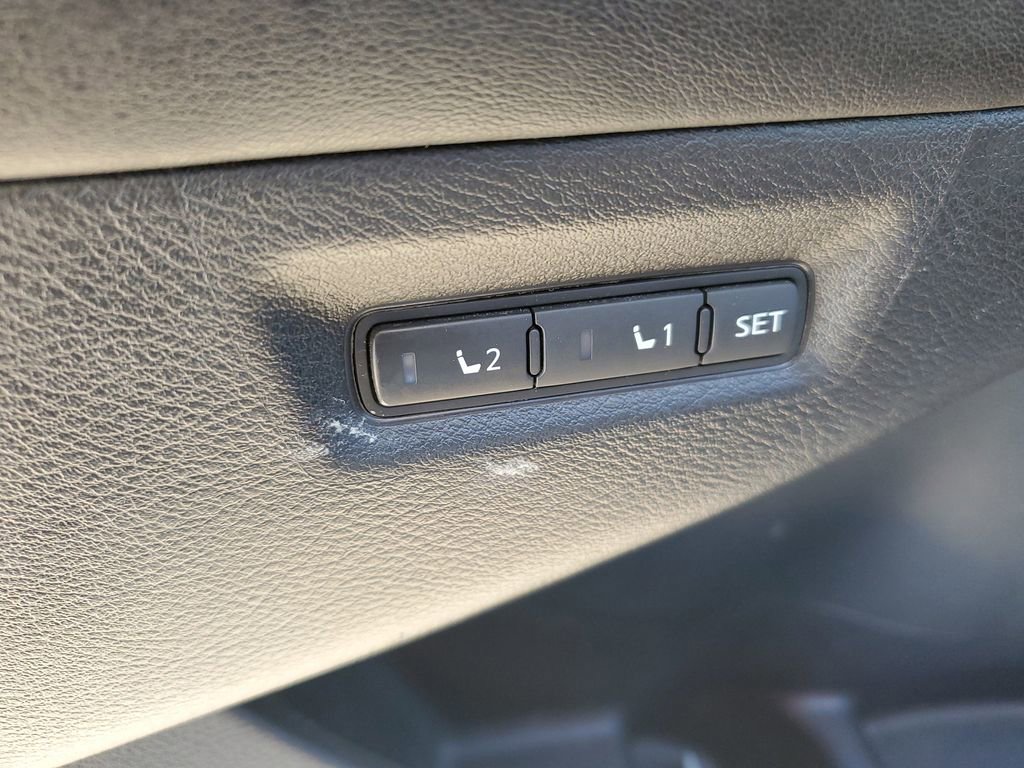 Used 2015 Nissan Murano SL w/ SL Technology Package image 26