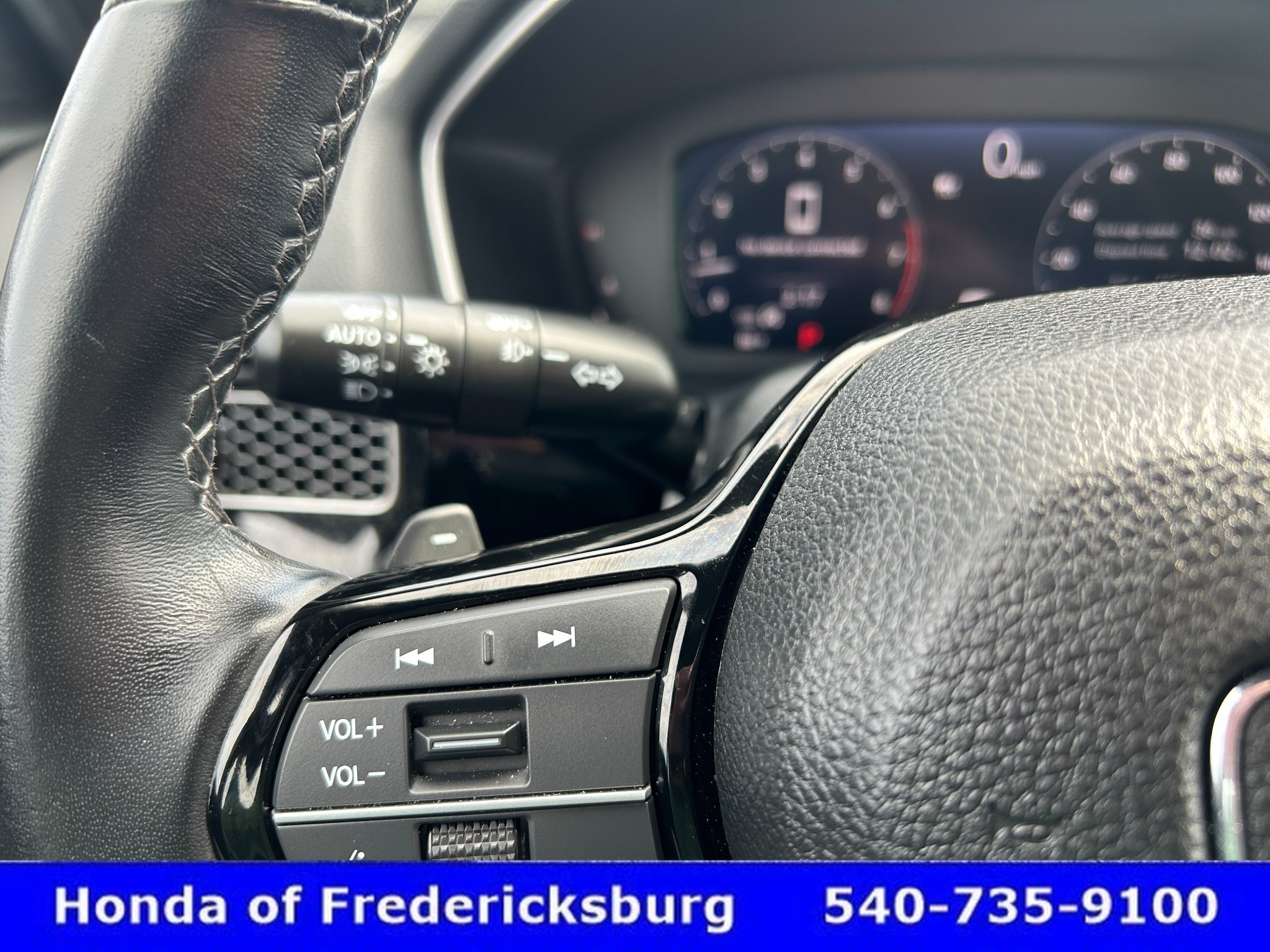 Used 2024 Honda Civic Sport Touring image 18