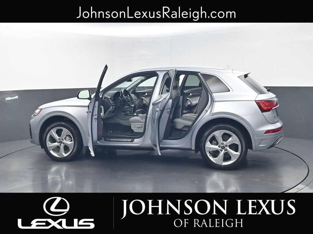 Used 2021 Audi Q5 Prestige w/ Prestige Package AWD/4WD image 36
