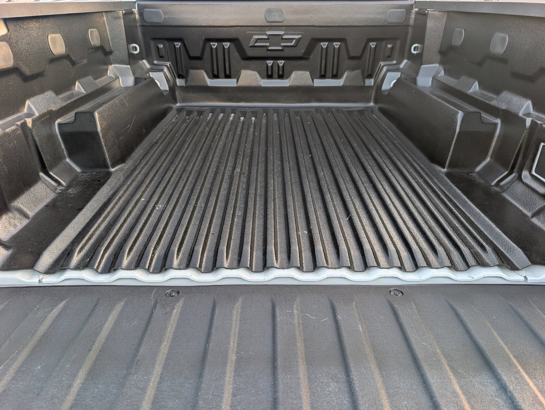 Used 2024 Chevrolet Colorado Trail Boss w/ Safety Package AWD/4WD image 8