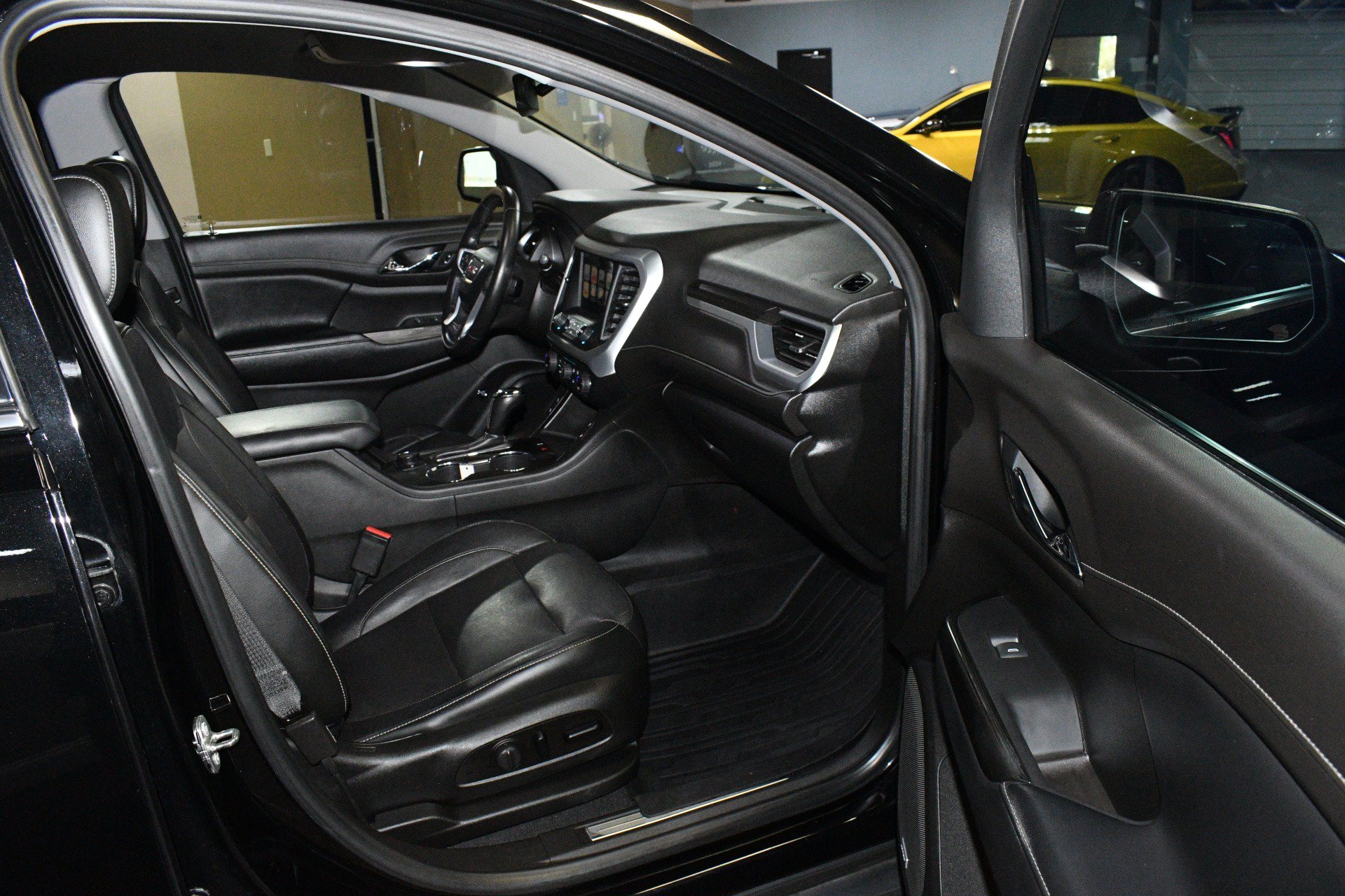 Used 2019 GMC Acadia SLT FWD image 48