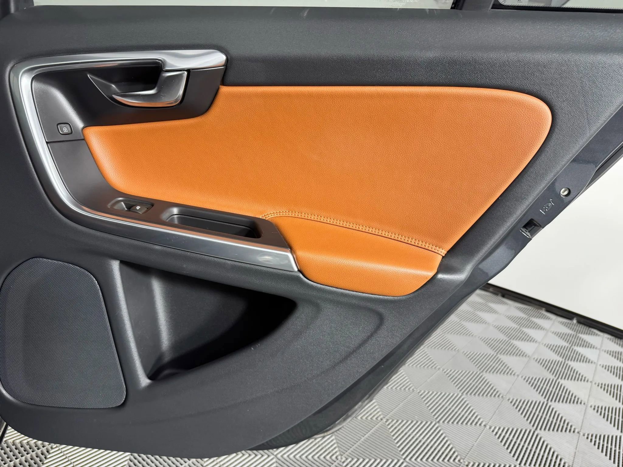 Used 2015 Volvo S60 T5 Premier image 43