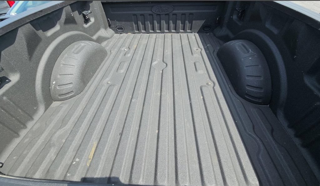 Used 2022 Ford F250 Lariat w/ Tremor Off-Road Package AWD/4WD image 9