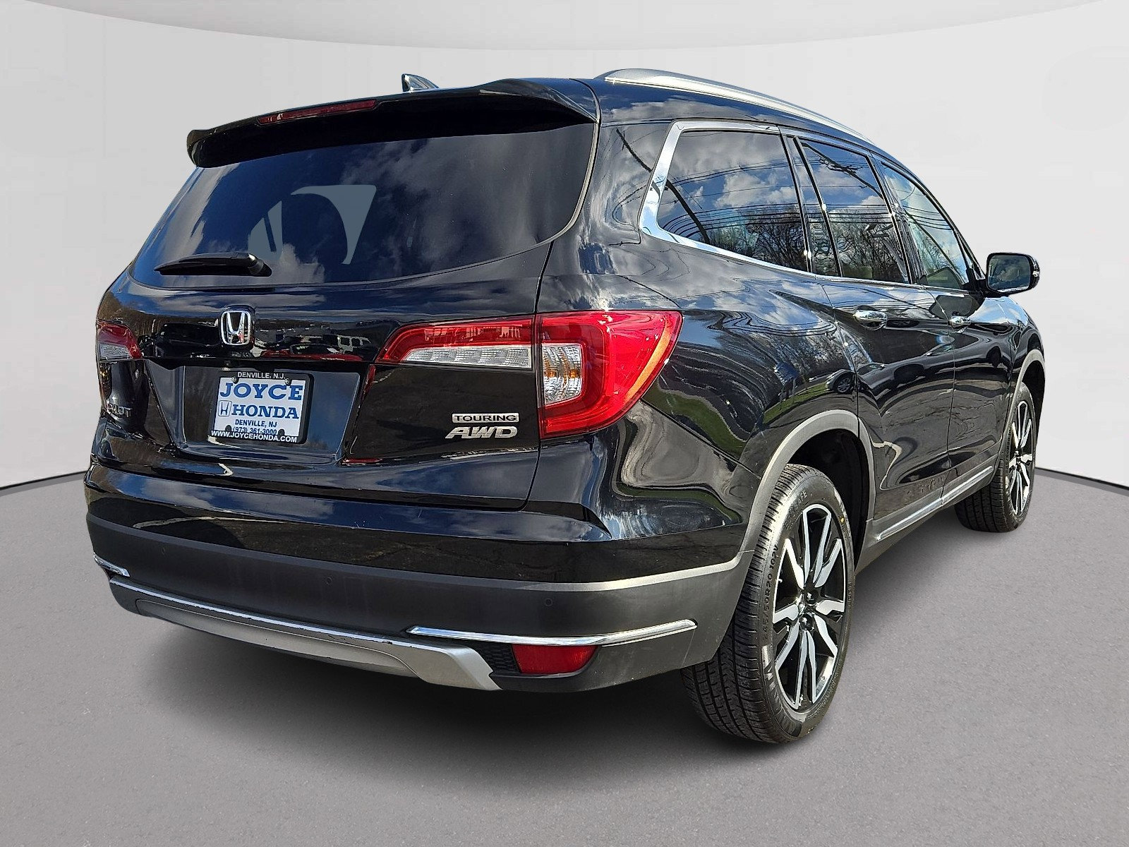 Certified 2022 Honda Pilot Touring image 10