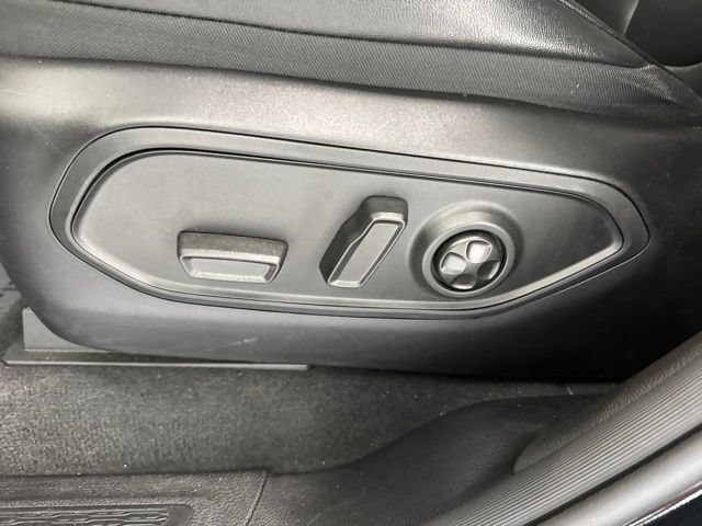 Used 2024 Jeep Grand Cherokee Limited w/ Black Appearance Package AWD/4WD image 19