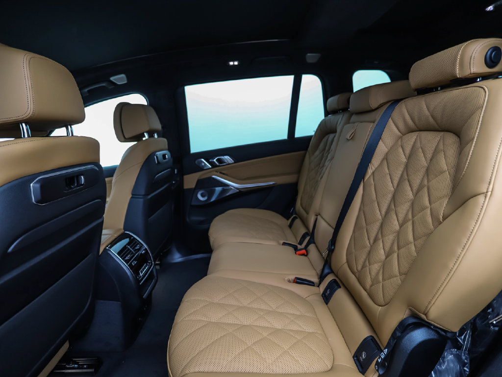 New 2027 BMW X7 xDrive40i w/ Executive Package AWD/4WD image 22
