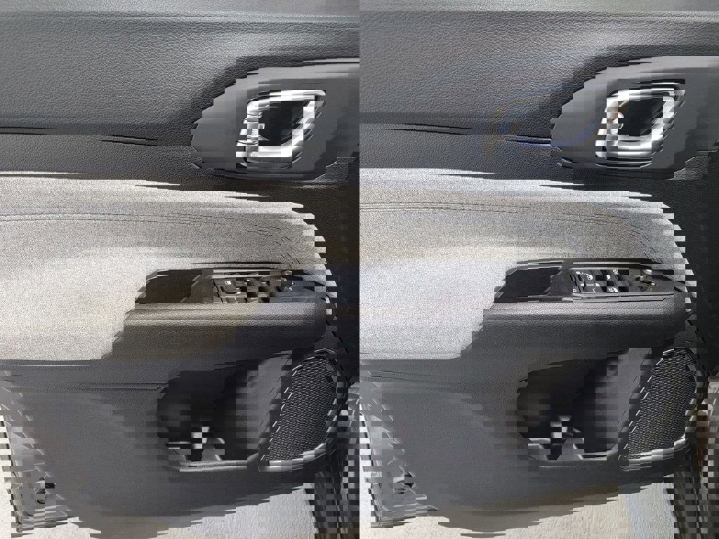 Used 2022 Jeep Compass Latitude image 15