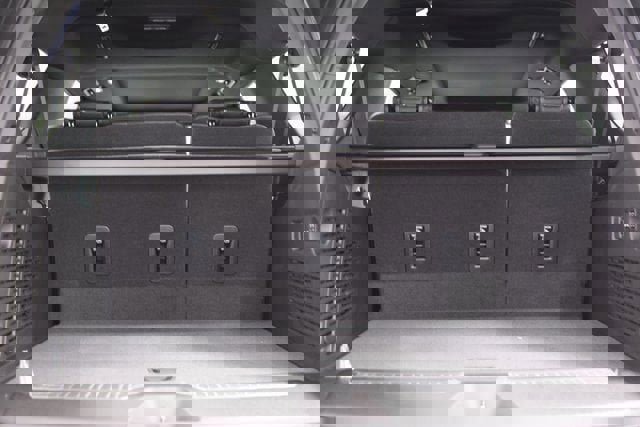 New 2026 Chevrolet Suburban High Country image 23