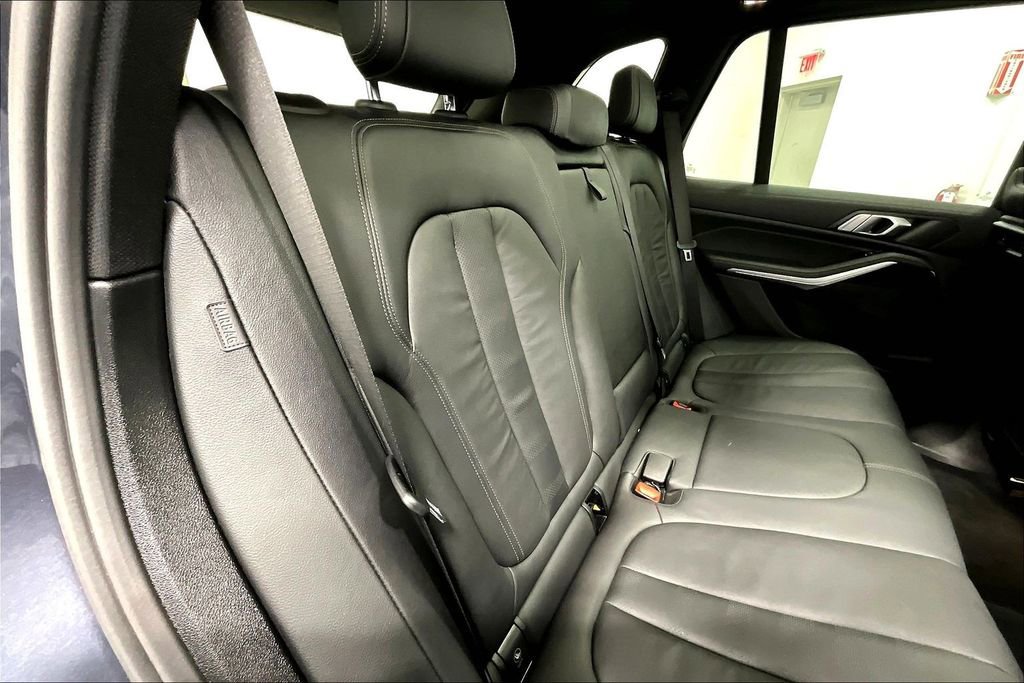 Used 2020 BMW X5 xDrive40i w/ Convenience Package image 37