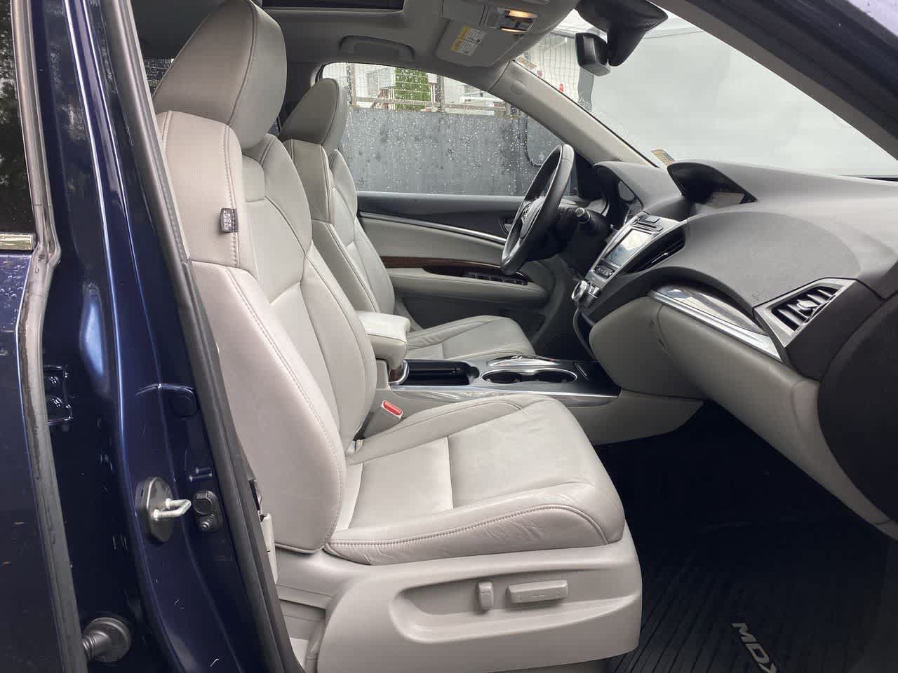 Used 2017 Acura MDX w/ Technology Package AWD/4WD image 18