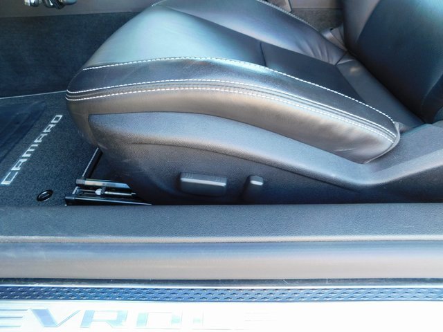 Used 2011 Chevrolet Camaro SS w/ RS Package image 14