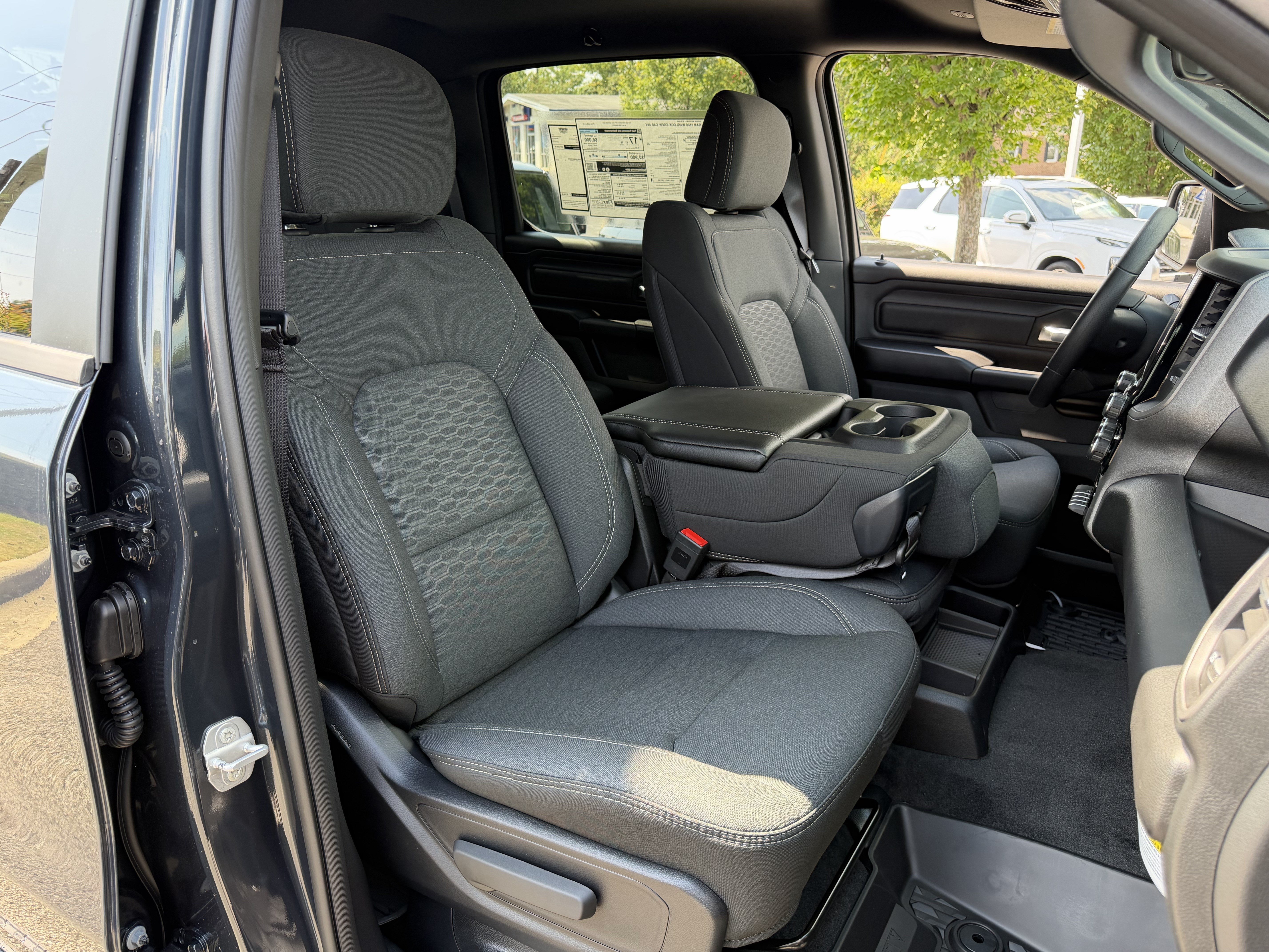 New 2026 RAM 1500 Warlock AWD/4WD image 33