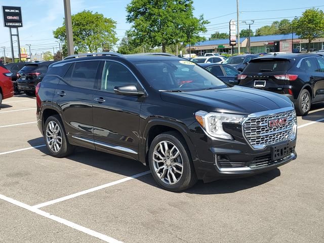 Used 2022 GMC Terrain Denali AWD/4WD image 2