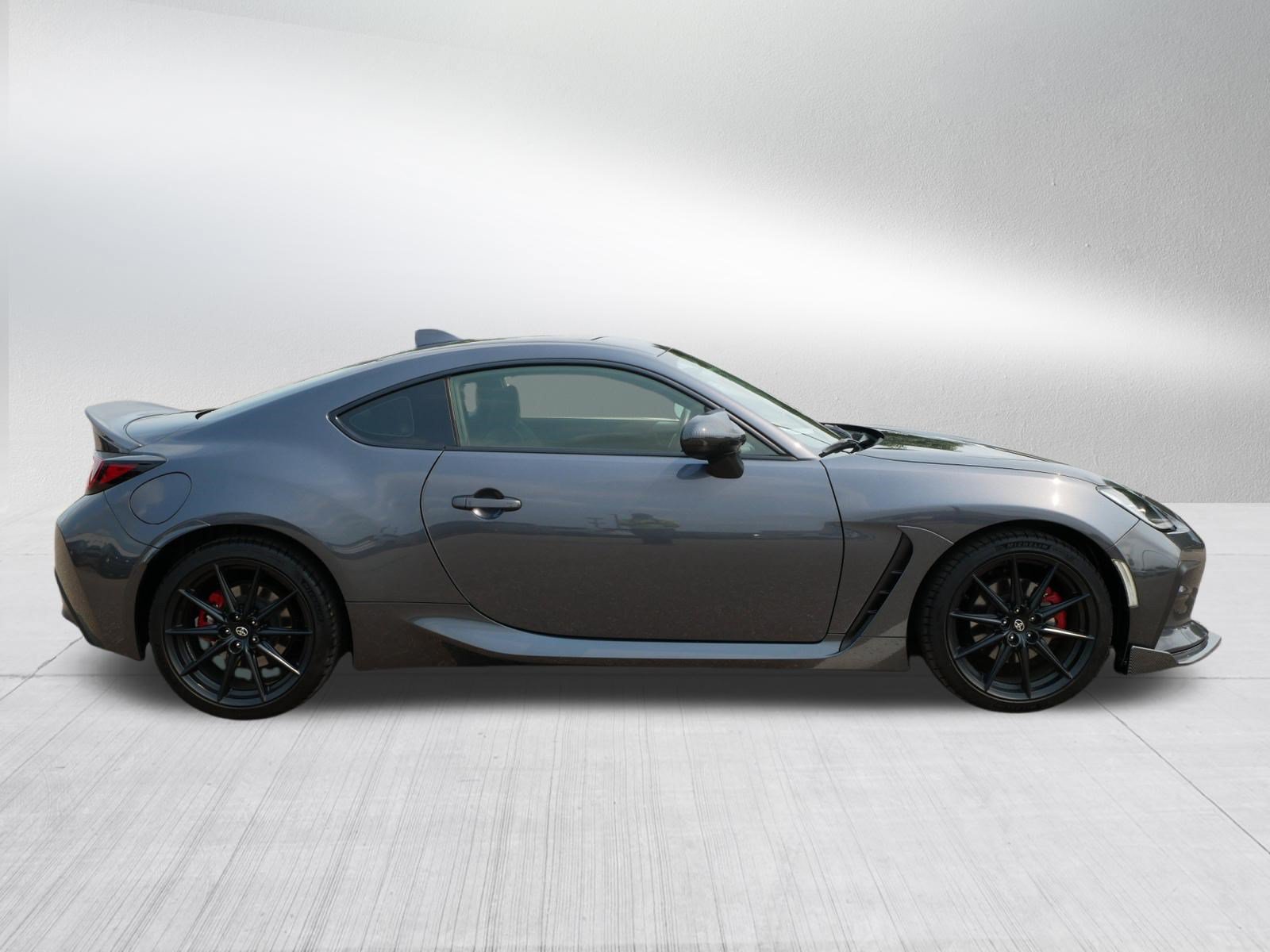 Used 2023 Toyota GR86 Premium w/ ALL Weather Mat Package (TMS) RWD image 8